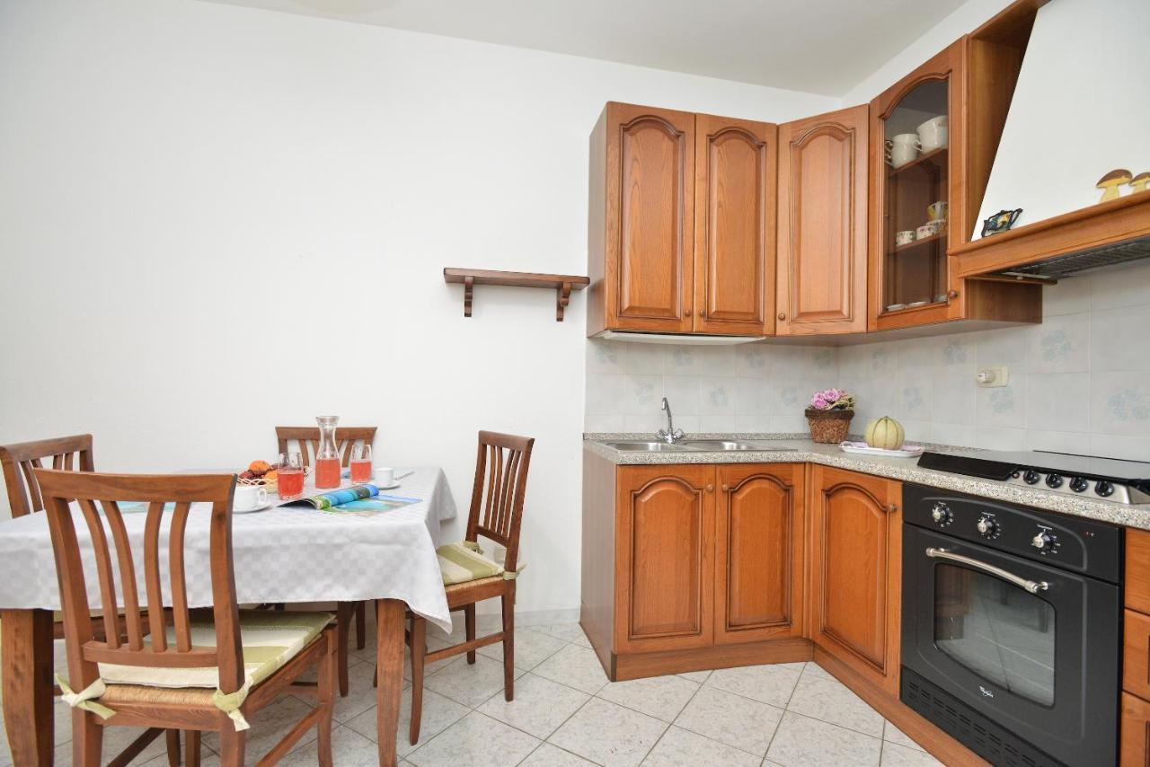 Izzhome Sweetness Pula Exterior photo