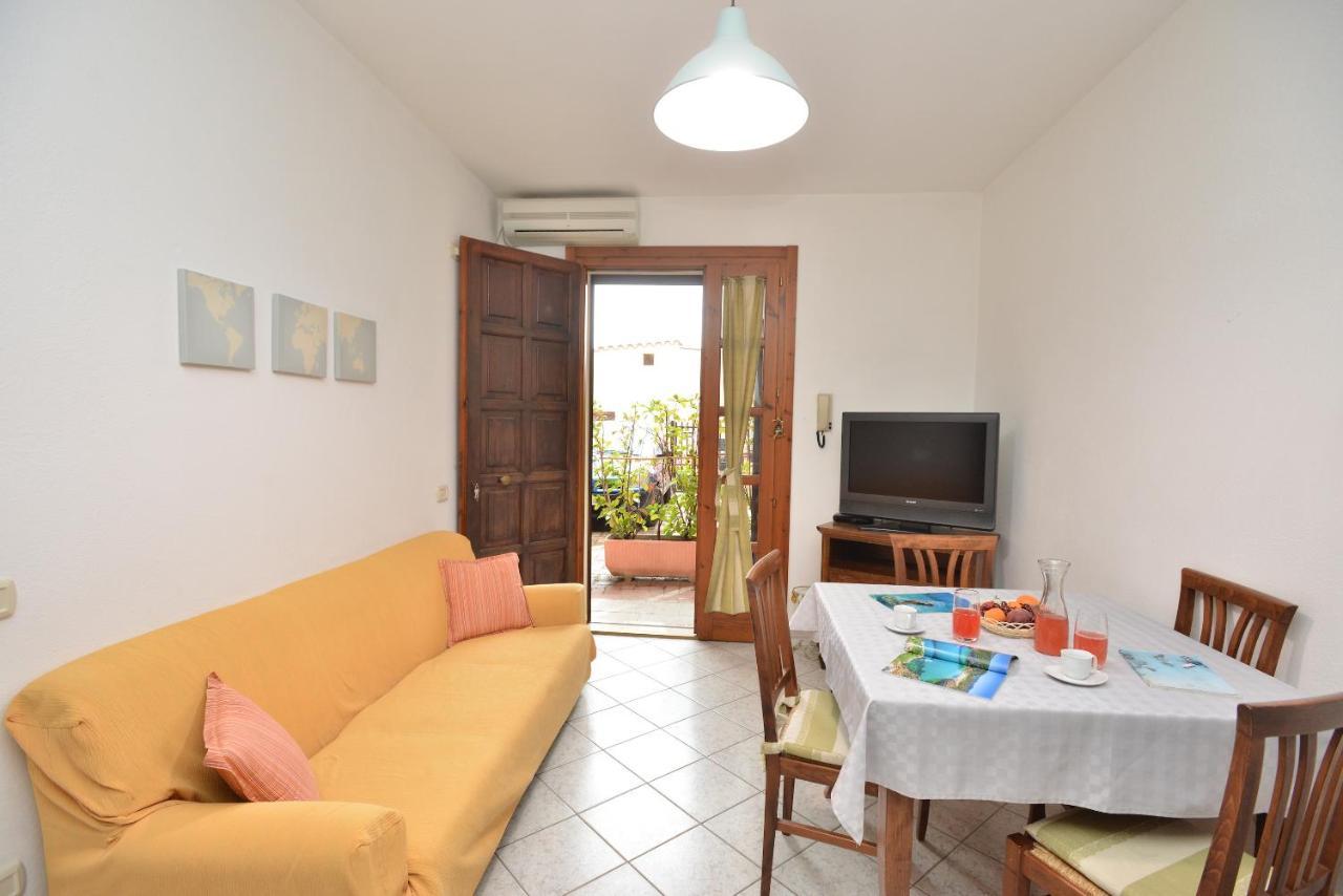 Izzhome Sweetness Pula Exterior photo